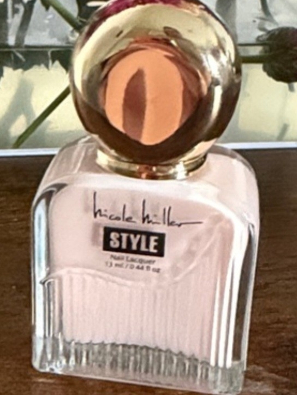 Nicole Miller Nail Lacquer Pale Blush with Gold Cap